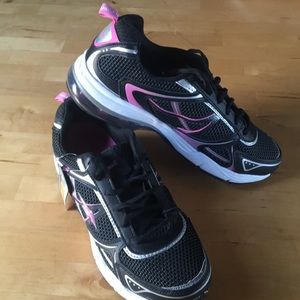 Avia Macie Womens Sneakers size 9.5